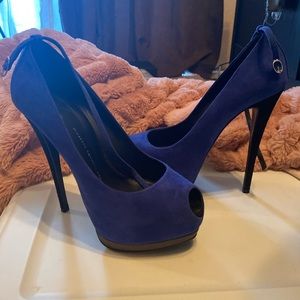 Giuseppe Zanotti, 6in, Blue Peep Toe Suede Sz 38.5 (LIKE NEW)